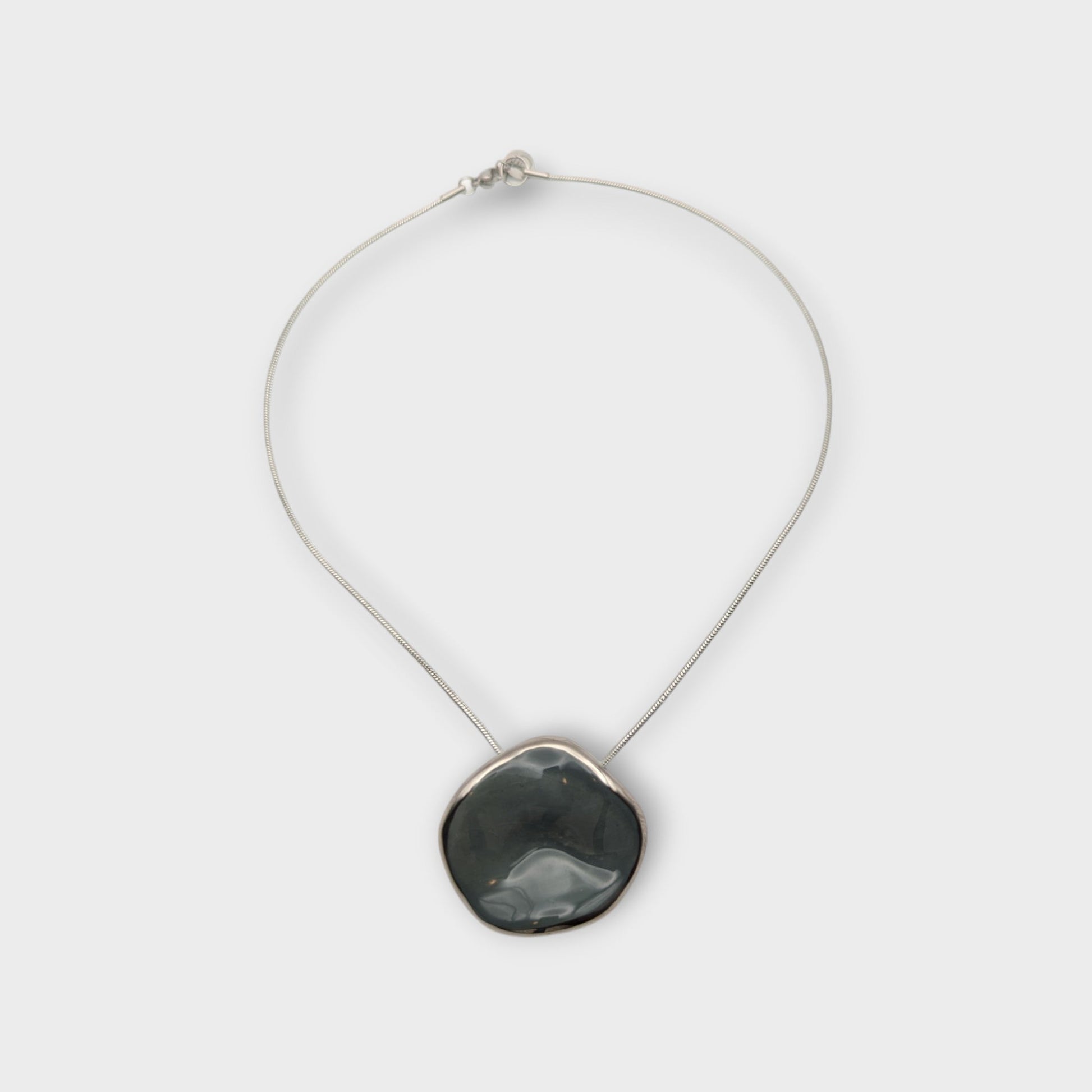 Maximilianas Ondulado Grand ceramic silver pendant necklace - product shot